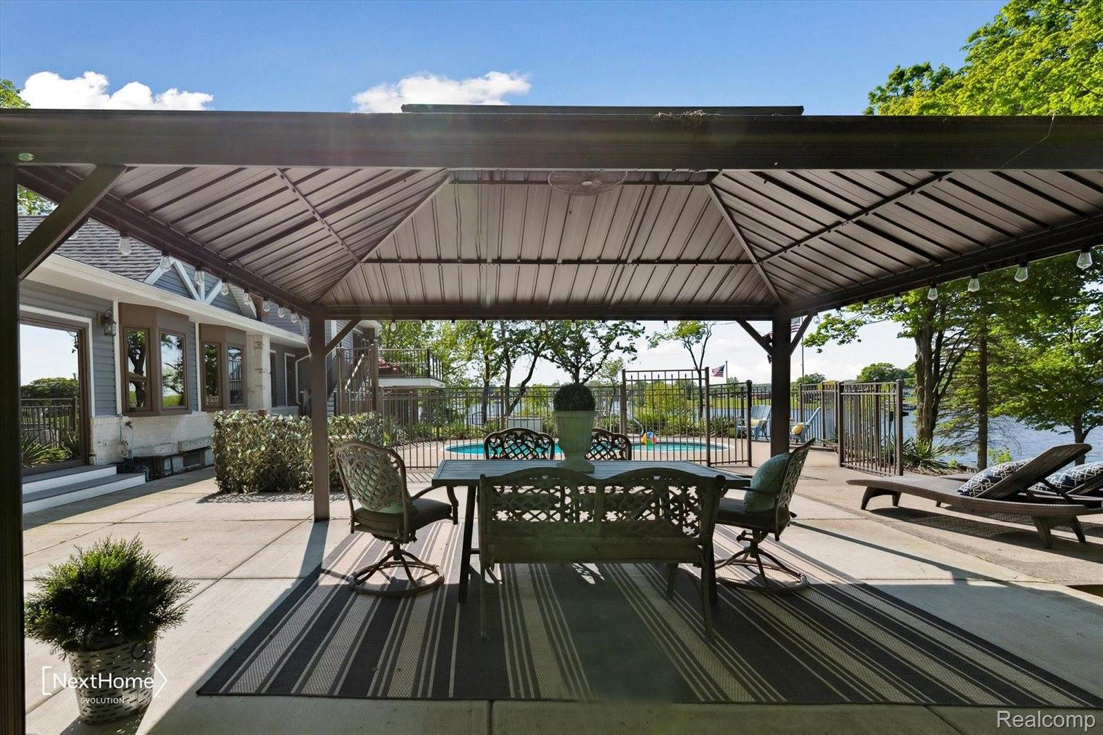 47400 West Huron River Drive, VanBurenCharterTownship_Wayne, MI 48111