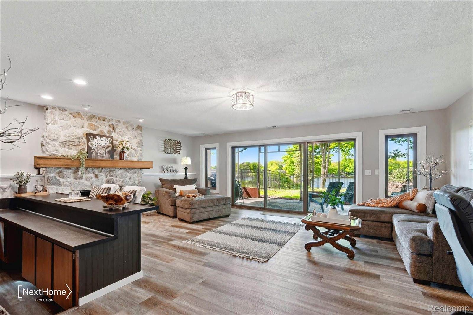 47400 West Huron River Drive, VanBurenCharterTownship_Wayne, MI 48111