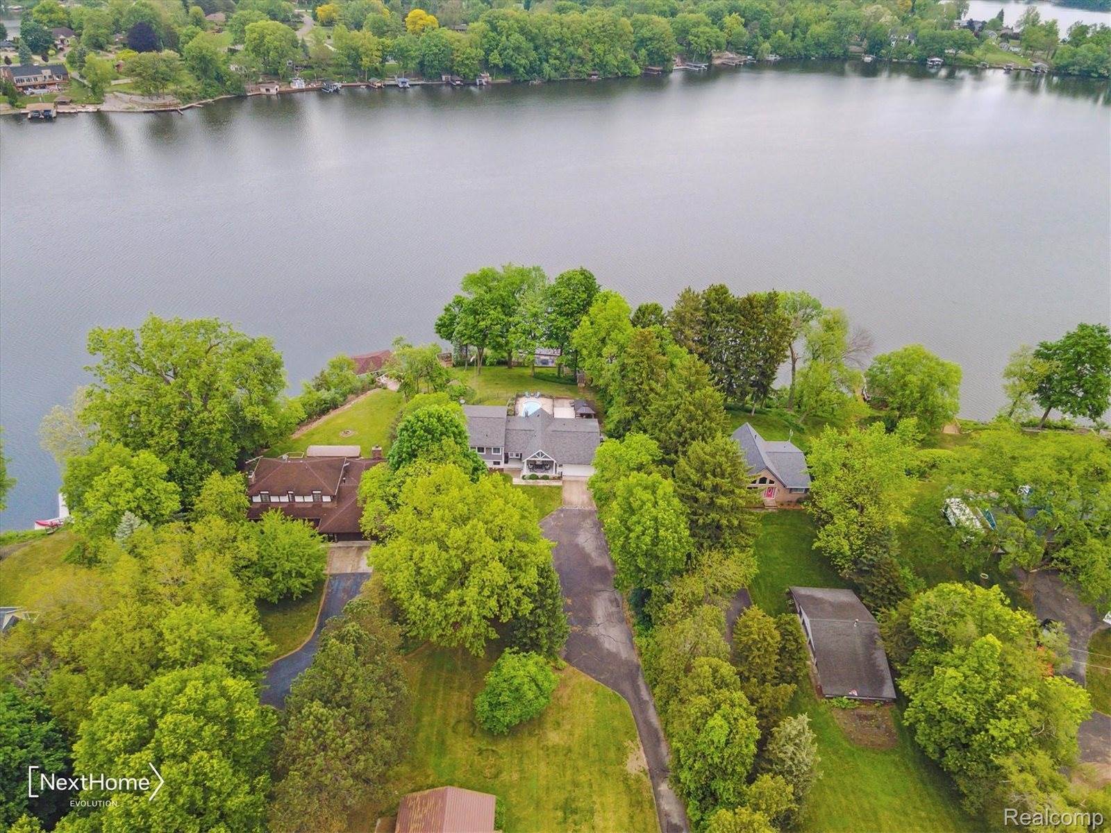 47400 West Huron River Drive, VanBurenCharterTownship_Wayne, MI 48111