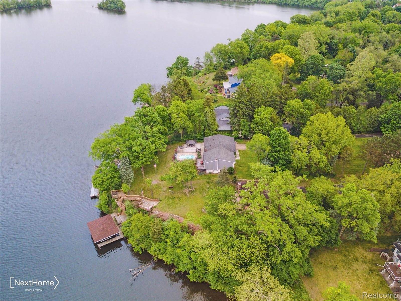 47400 West Huron River Drive, VanBurenCharterTownship_Wayne, MI 48111