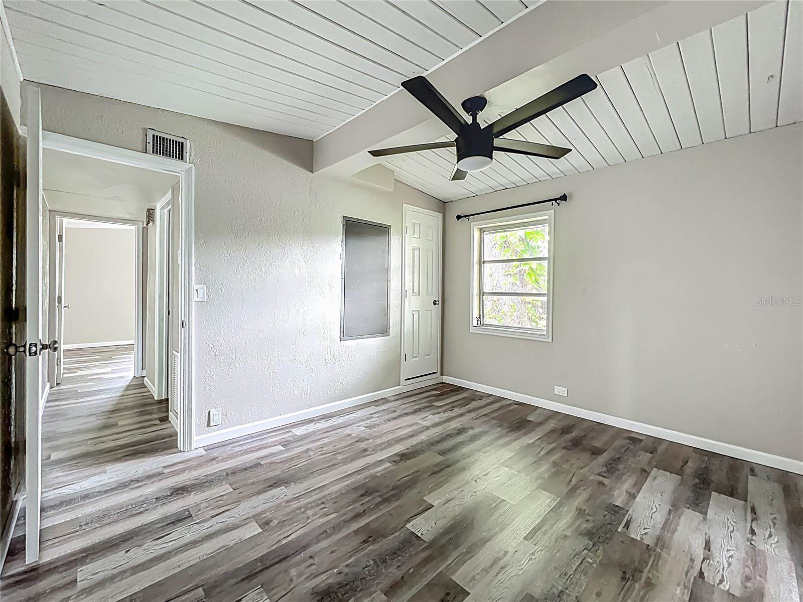 93 E Mariana Avenue, North Fort Myers, FL 33917