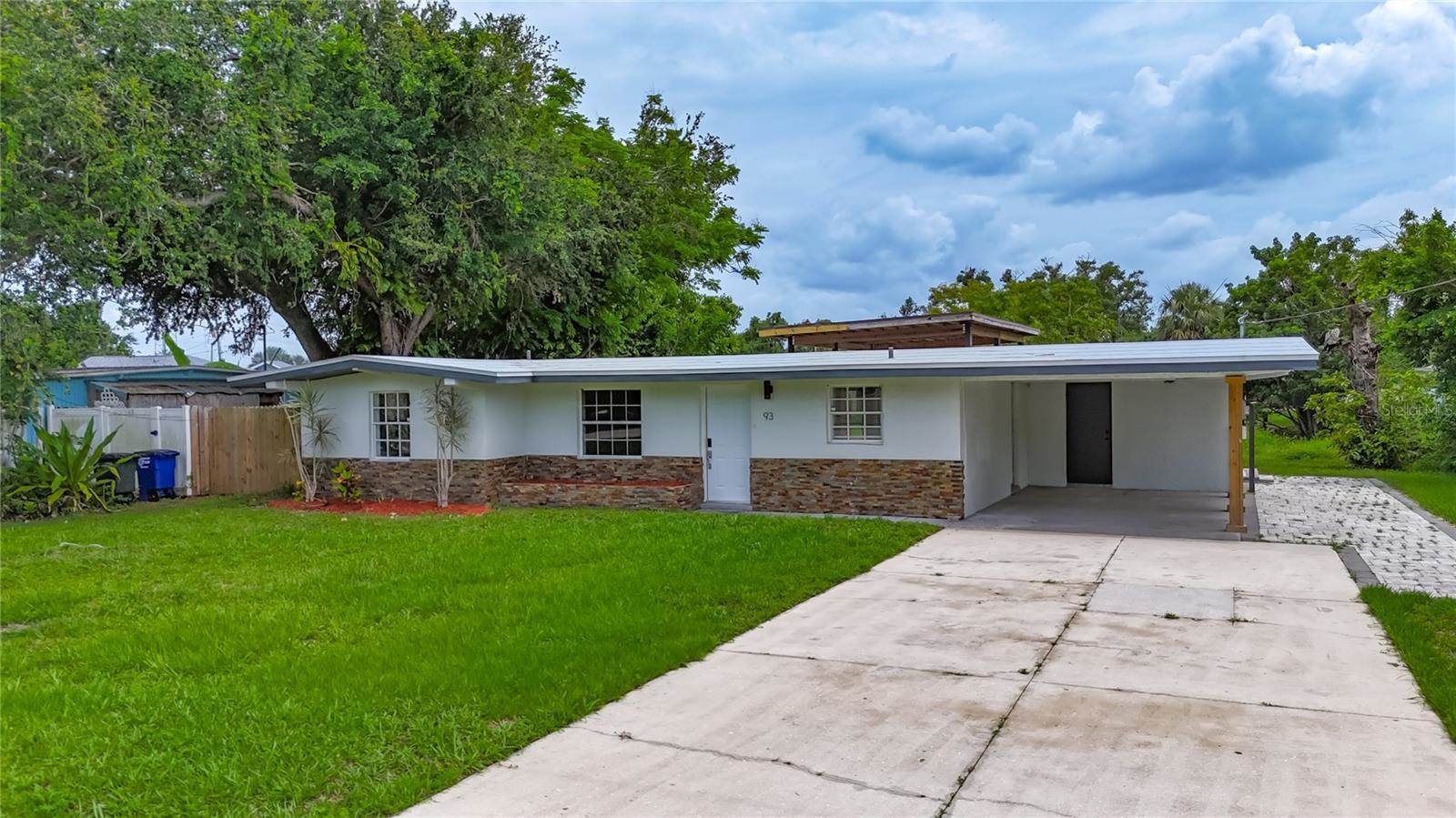 93 E Mariana Avenue, North Fort Myers, FL 33917