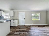 93 E Mariana Avenue, North Fort Myers, FL 33917