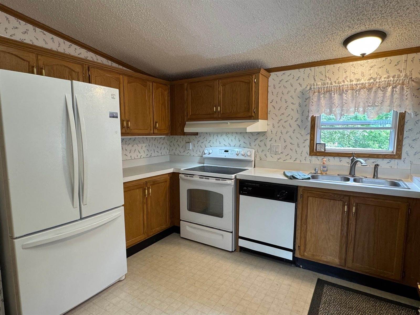 1616 4th Avenue, International Falls, MN 56649