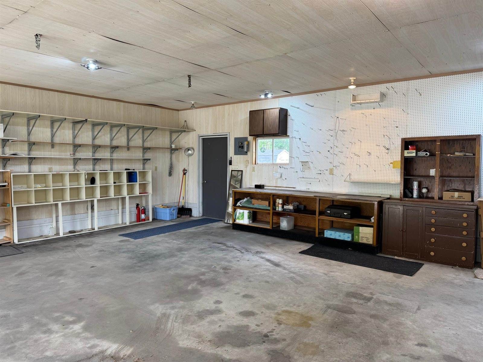 1616 4th Avenue, International Falls, MN 56649