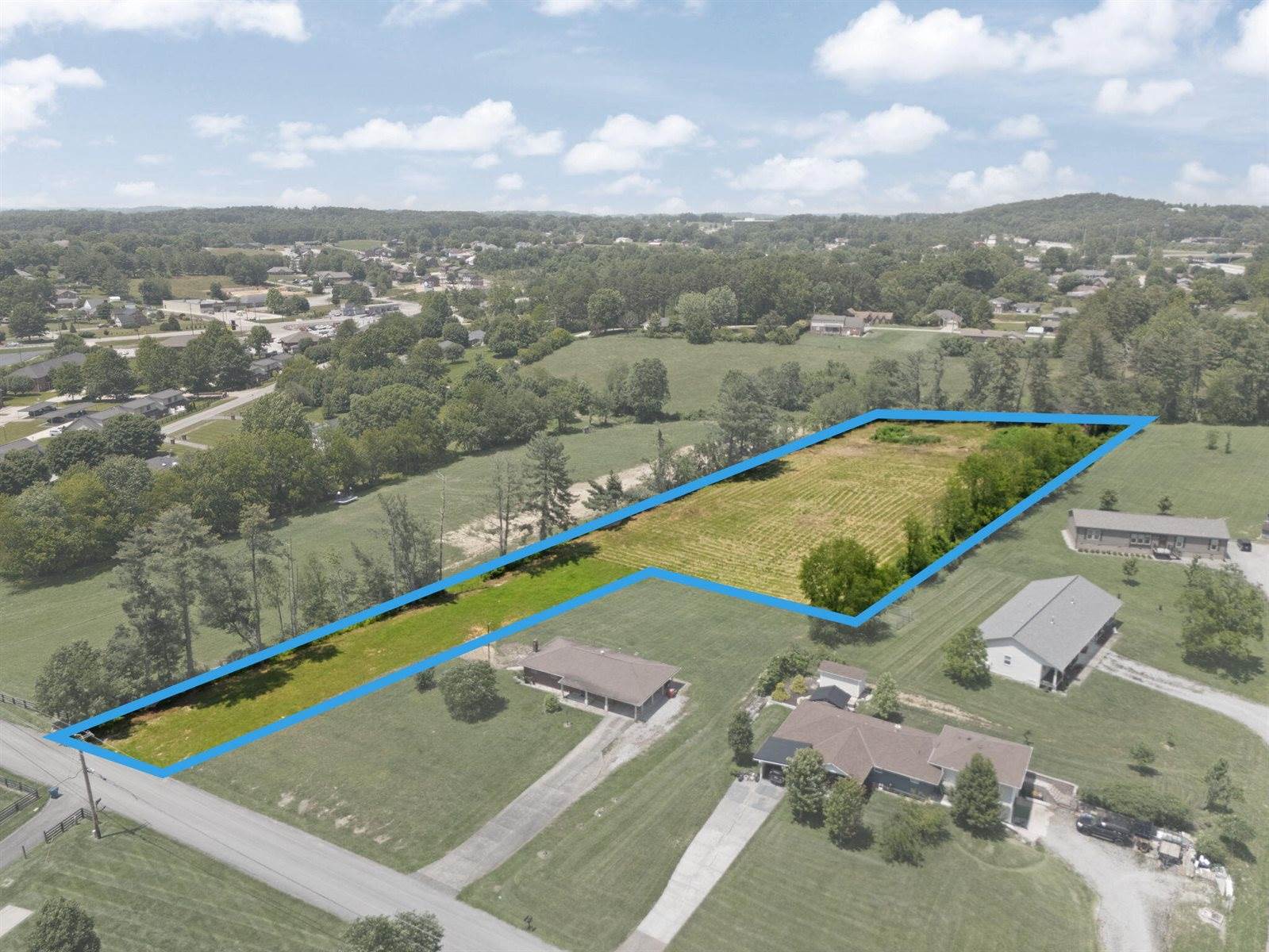 386 a Boggs Road, London, KY 40744