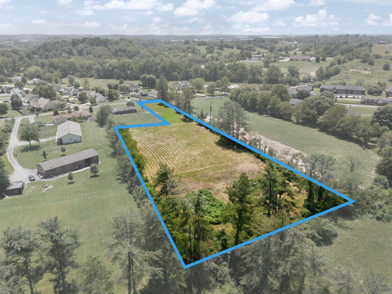 386 a Boggs Road, London, KY 40744