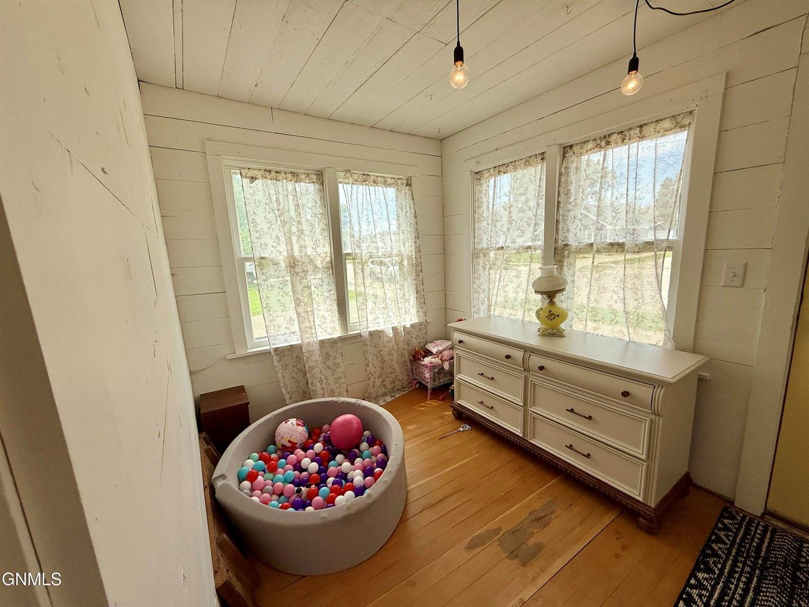 1324 Main Street, Williston, ND 58801