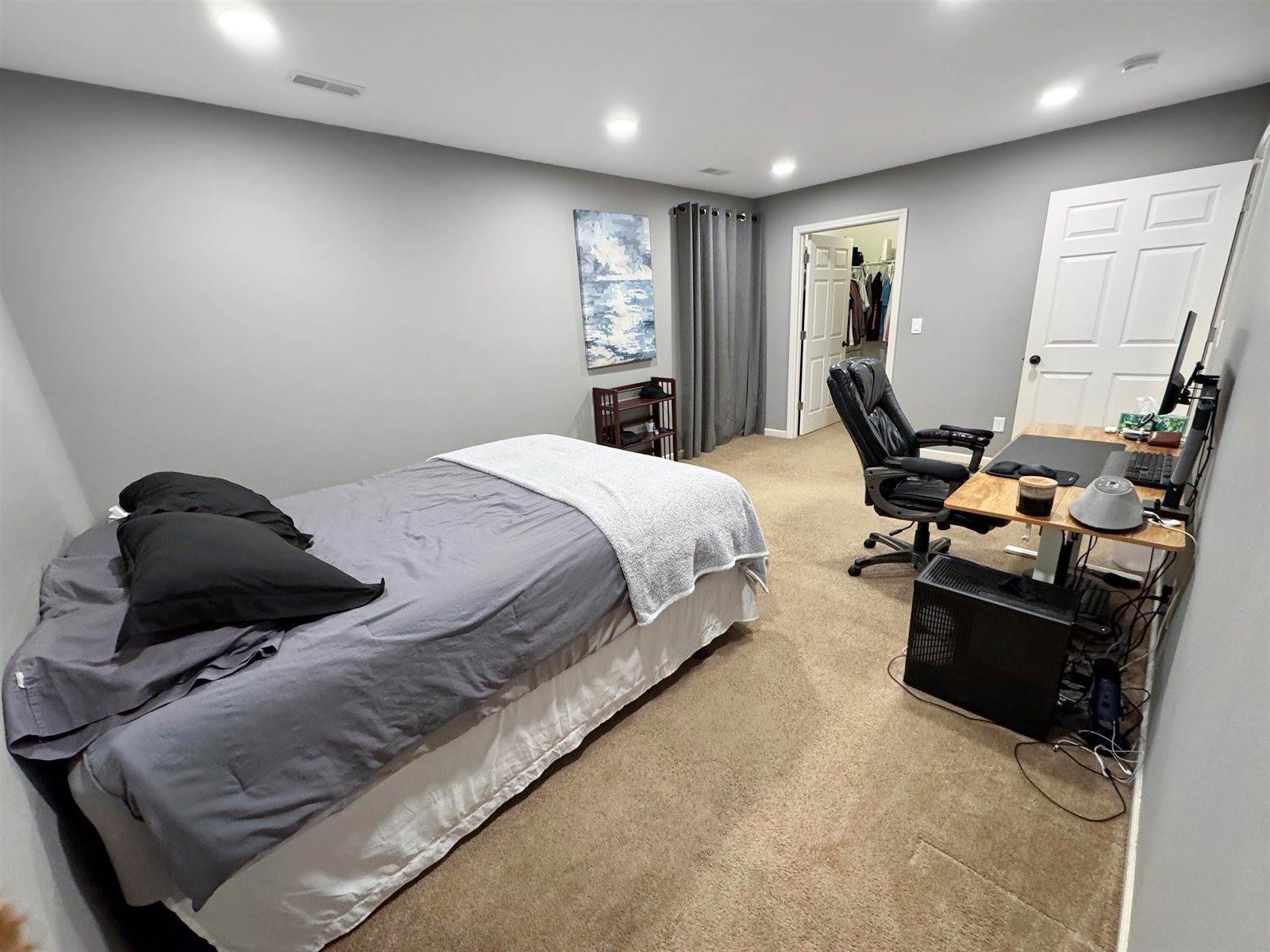 1609/1613 1st Ave. SE, Minot, ND 58701