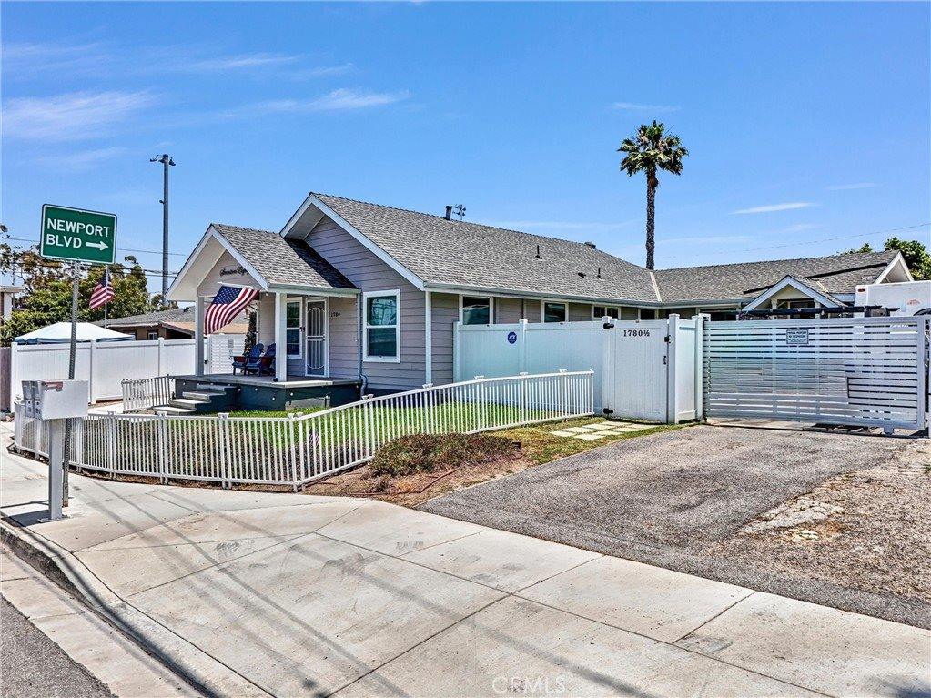 1780 Anaheim Avenue South, Costa Mesa, CA 92627