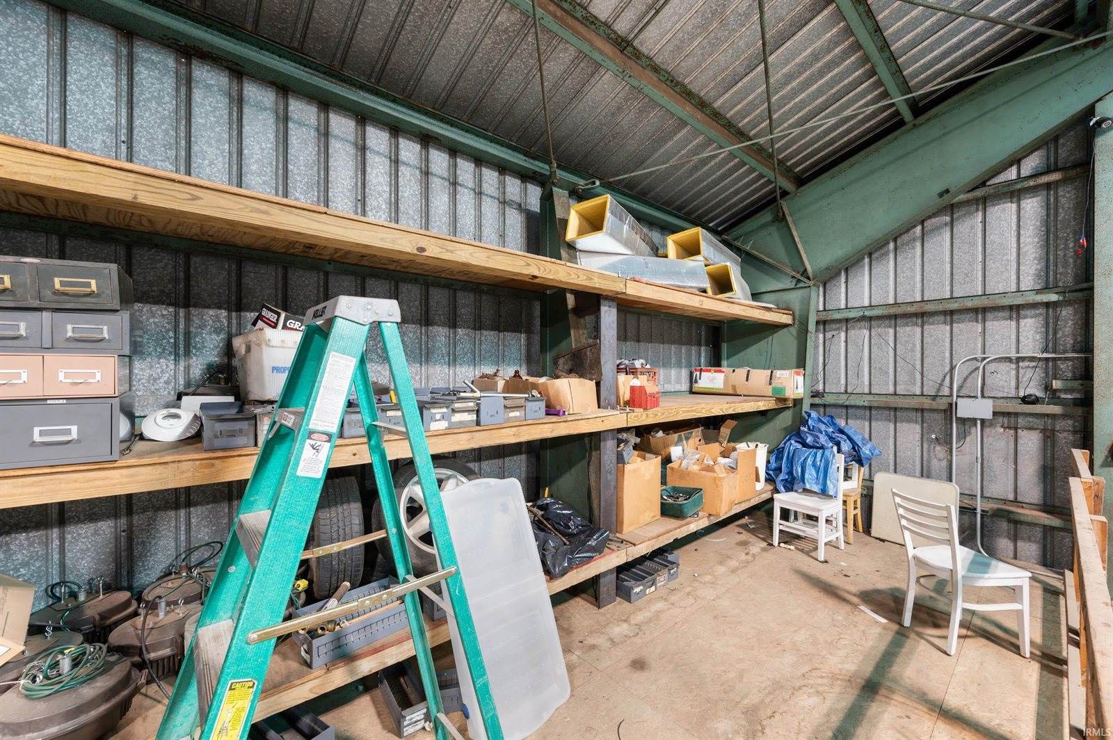 9107 W Depot Street, Yorktown, IN 47396