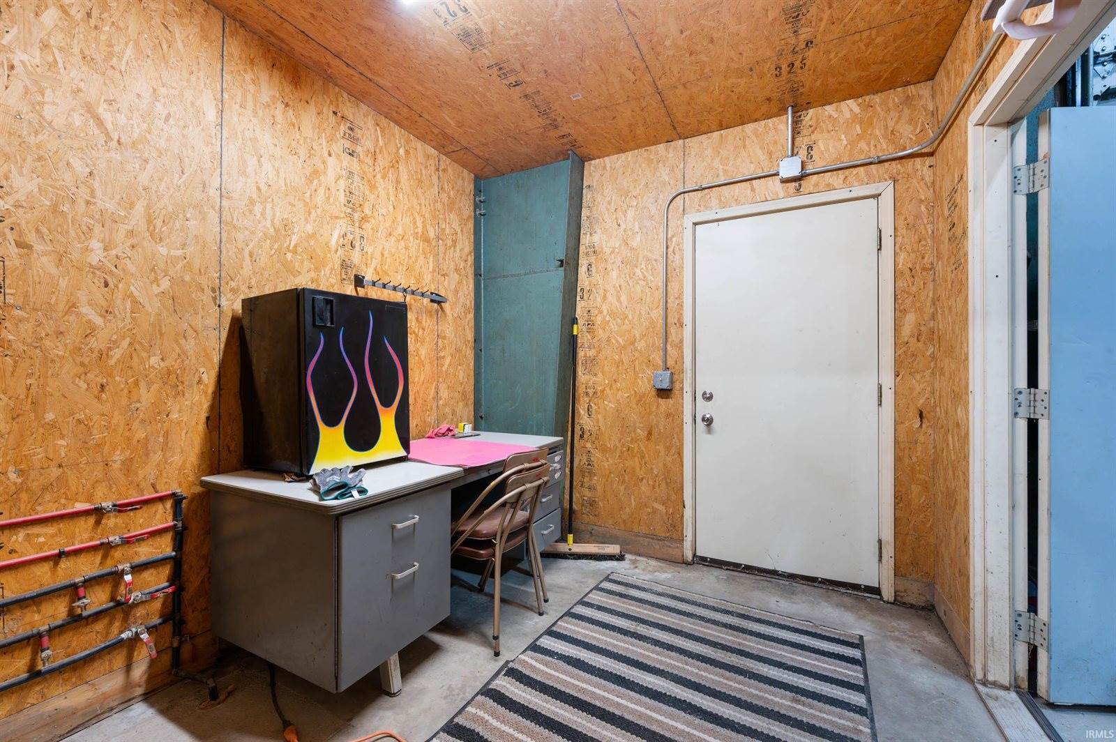 9107 W Depot Street, Yorktown, IN 47396