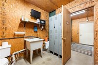 9107 W Depot Street, Yorktown, IN 47396