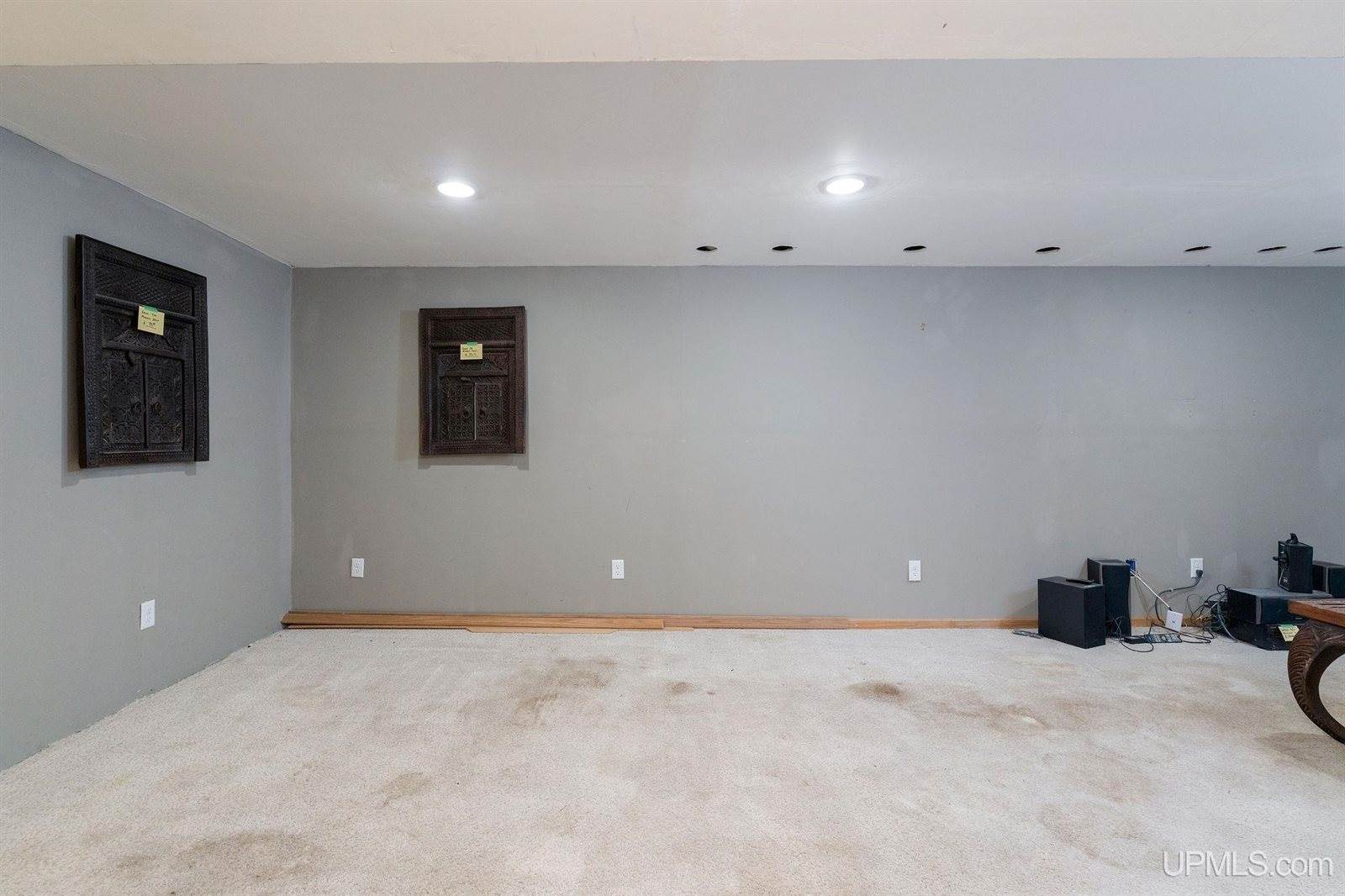 252 Timber Lane, Marquette, MI 49855