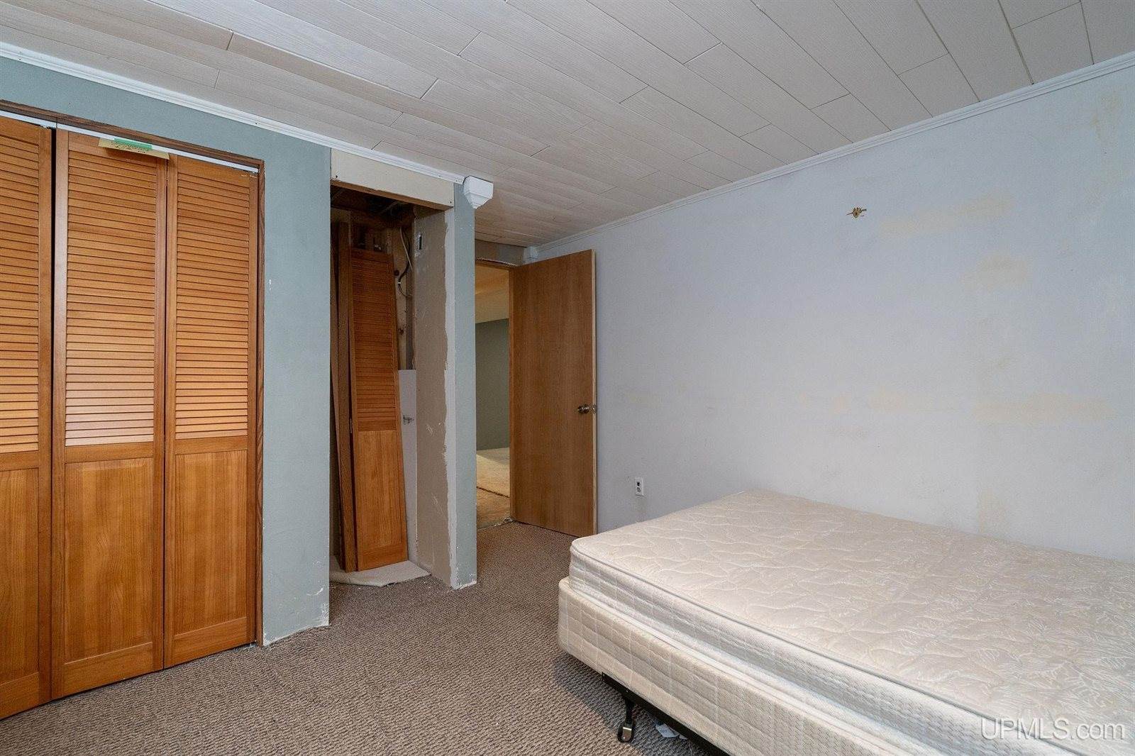 252 Timber Lane, Marquette, MI 49855