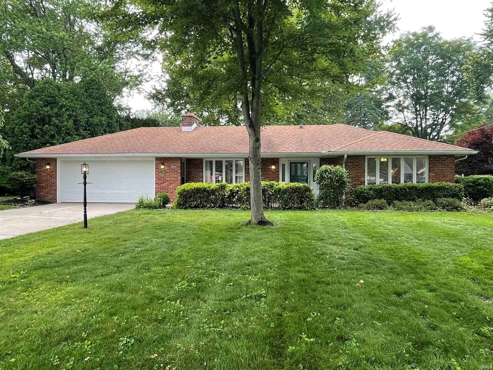 213 N Bayberry Lane, Muncie, IN 47304