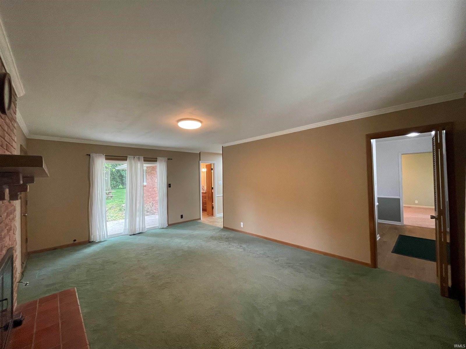 213 N Bayberry Lane, Muncie, IN 47304