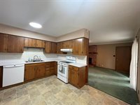 213 N Bayberry Lane, Muncie, IN 47304