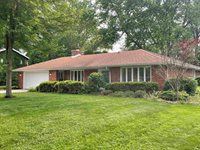 213 N Bayberry Lane, Muncie, IN 47304