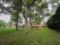 213 N Bayberry Lane, Muncie, IN 47304