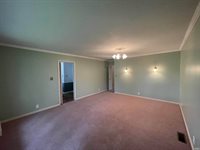 213 N Bayberry Lane, Muncie, IN 47304