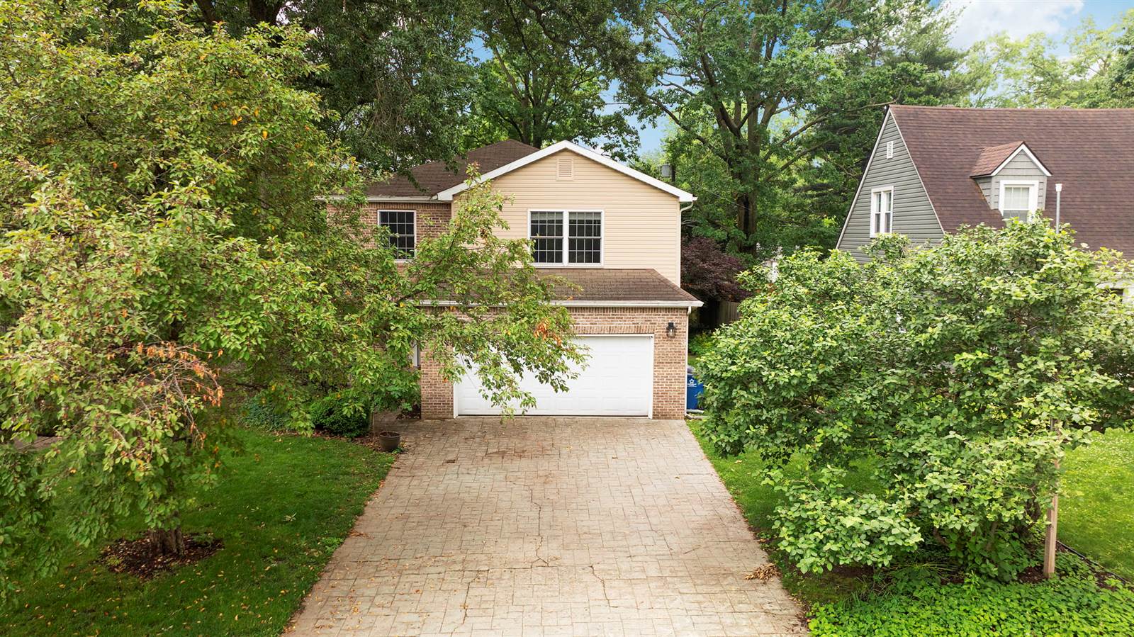 2759 Crawford St, Terre Haute, IN 47803