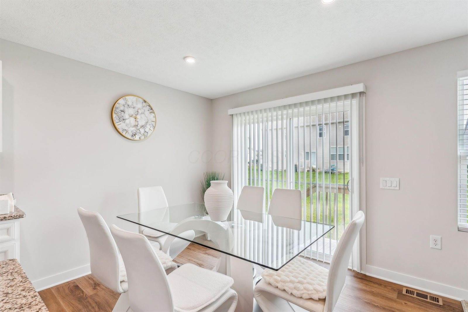 2374 Mcclouds Square, Marysville, OH 43040