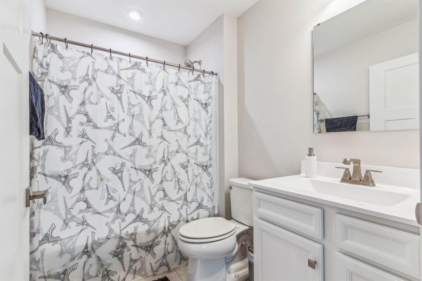 2374 Mcclouds Square, Marysville, OH 43040