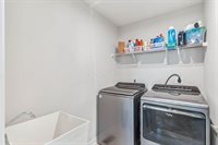 2374 Mcclouds Square, Marysville, OH 43040