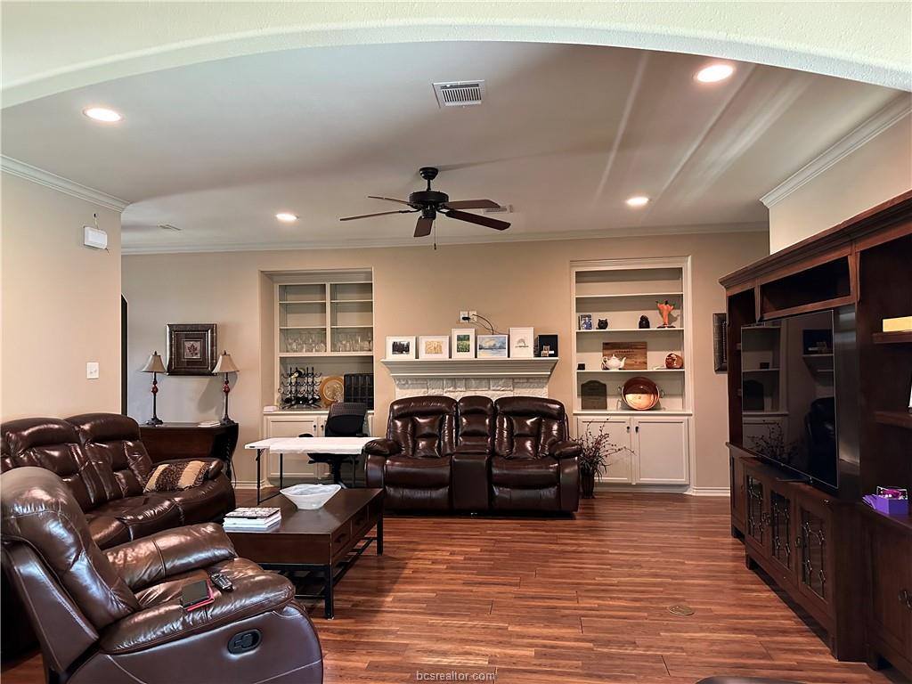 3908 Tournay Lane, College Station, TX 77845