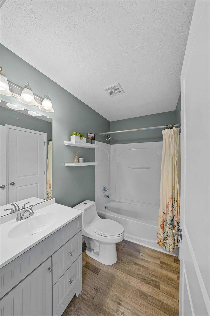 5801 Bridgehampton Drive Drive, New Albany, OH 43054