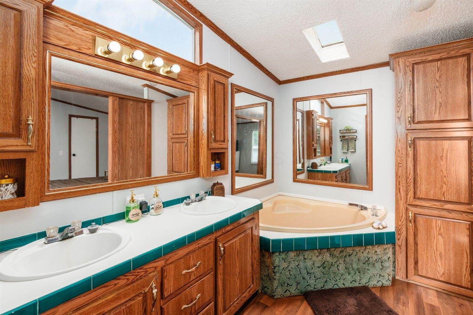 2389 Bluff Run Drive, Grove City, OH 43123