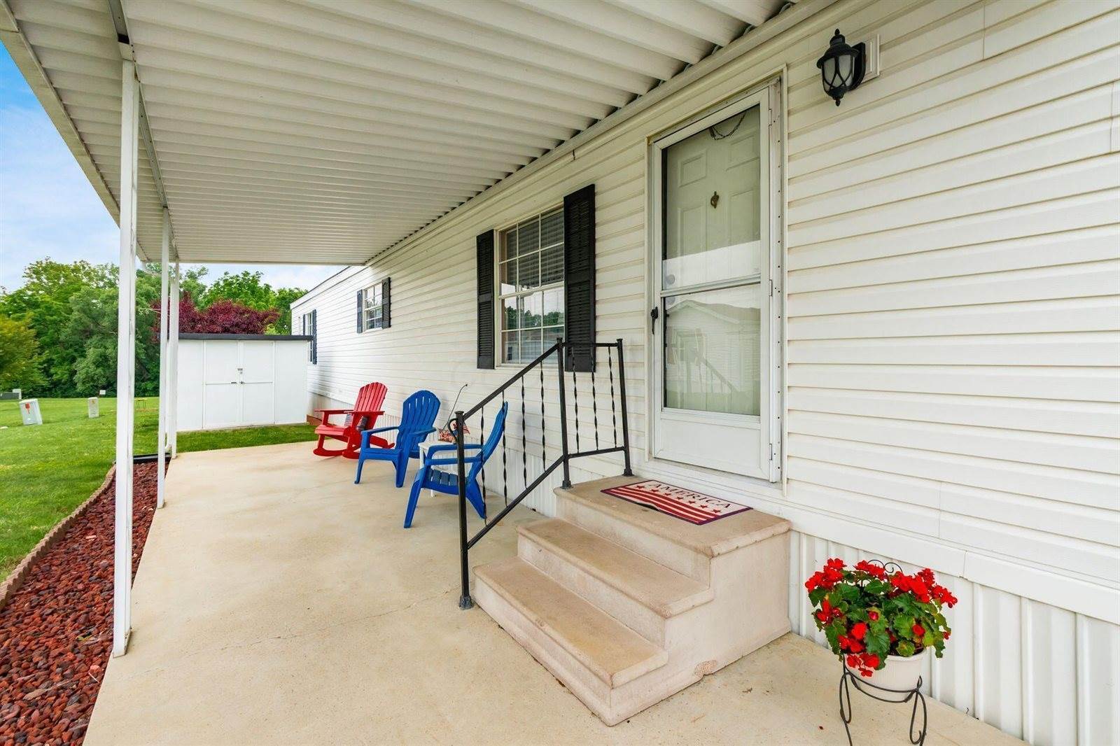 2389 Bluff Run Drive, Grove City, OH 43123