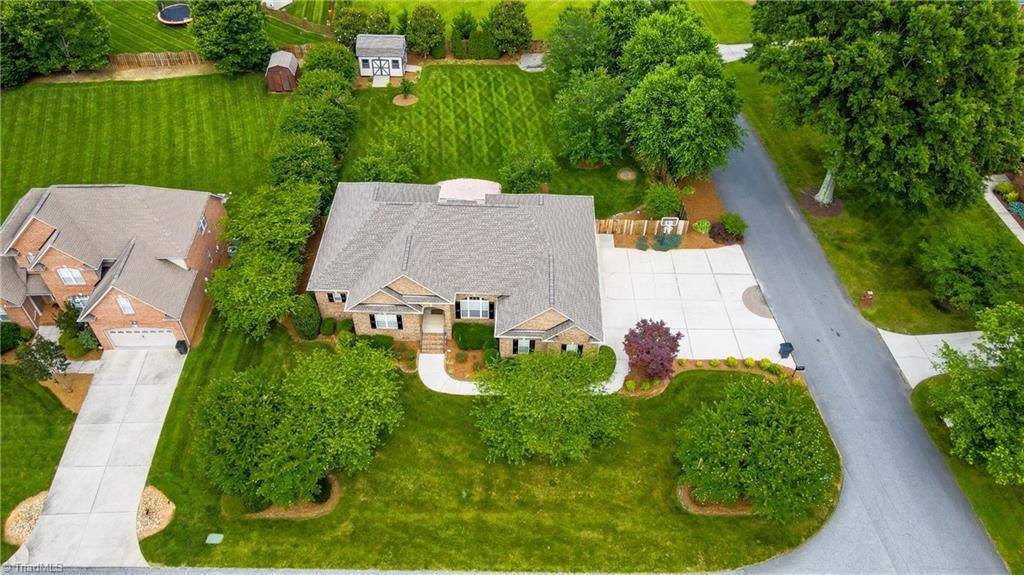 31 Trenton Drive, Kernersville, NC 27284