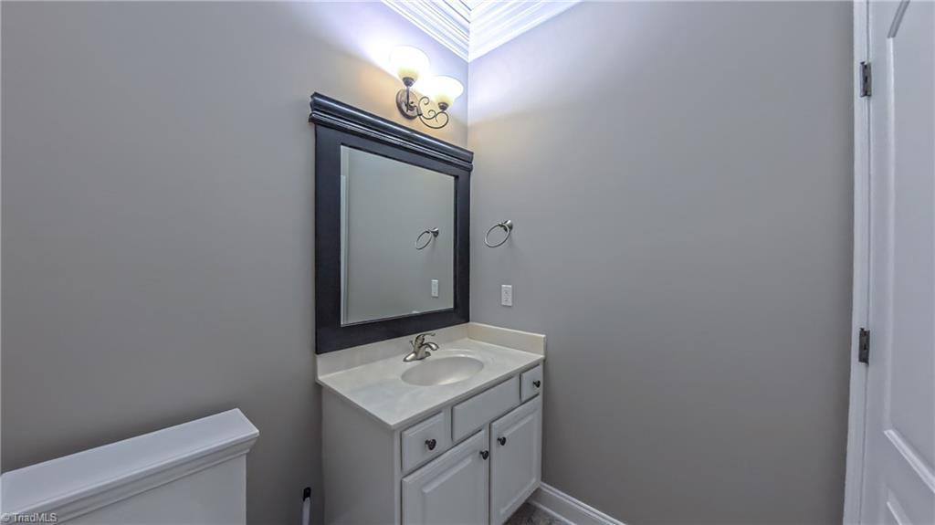 31 Trenton Drive, Kernersville, NC 27284