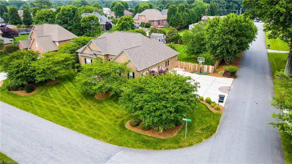 31 Trenton Drive, Kernersville, NC 27284