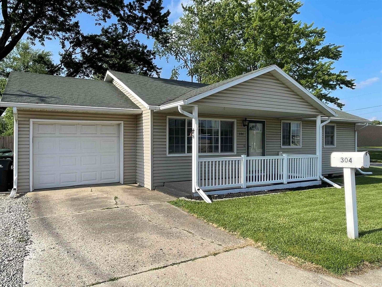 304 E 26th Street, Muncie, IN 47302