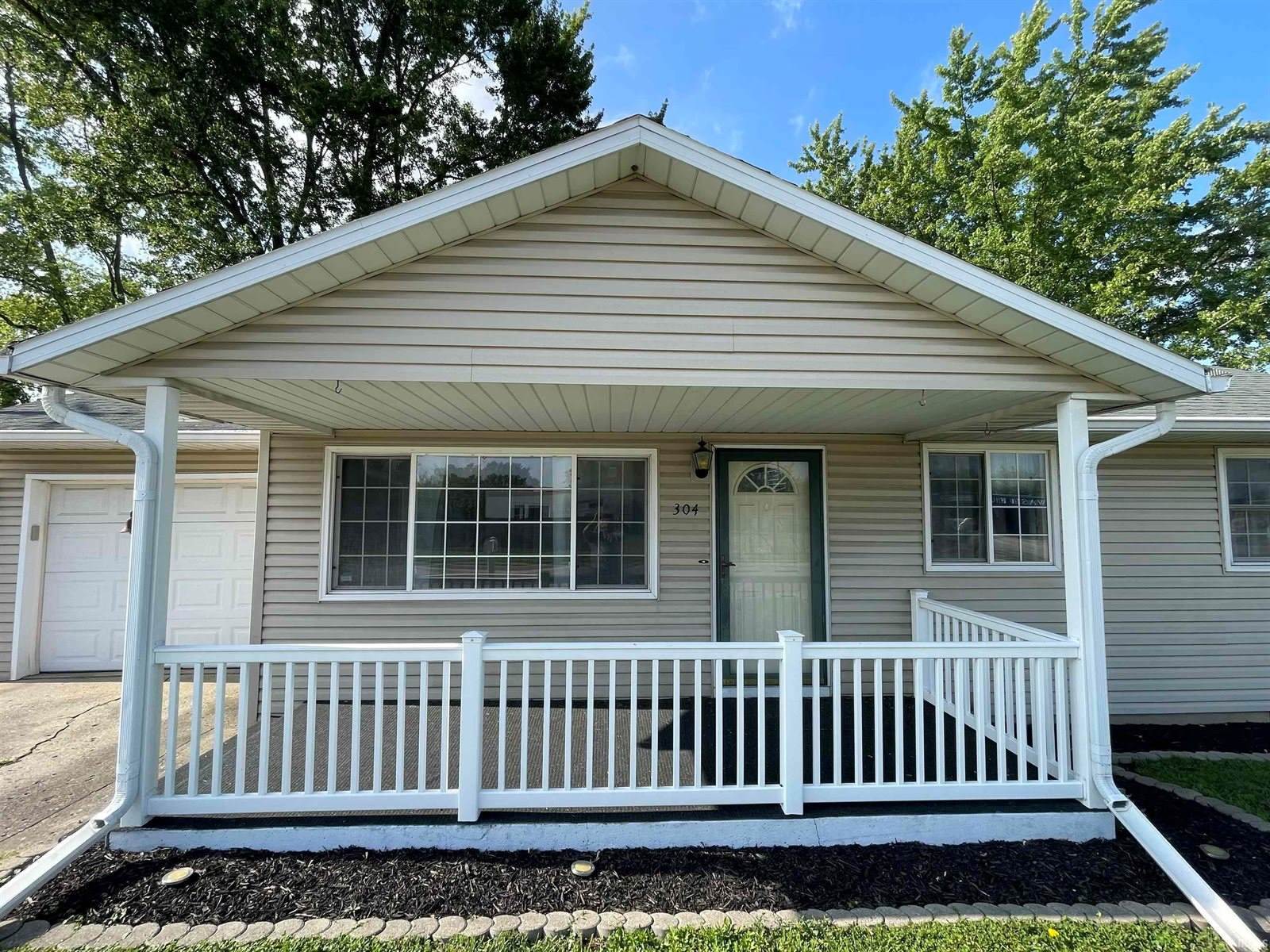 304 E 26th Street, Muncie, IN 47302