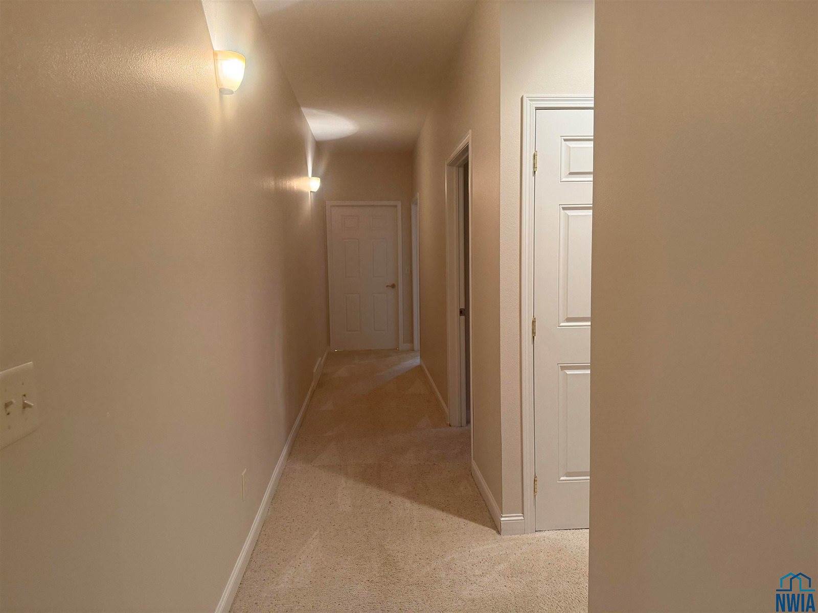 631 South St, Akron, IA 51001