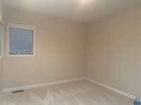 631 South St, Akron, IA 51001