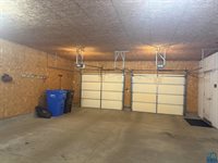 631 South St, Akron, IA 51001