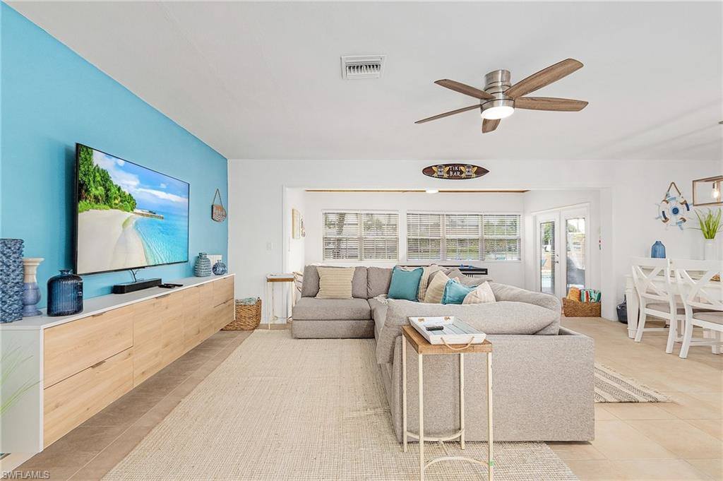 5314 Cobalt Ct, Cape Coral, FL 33904