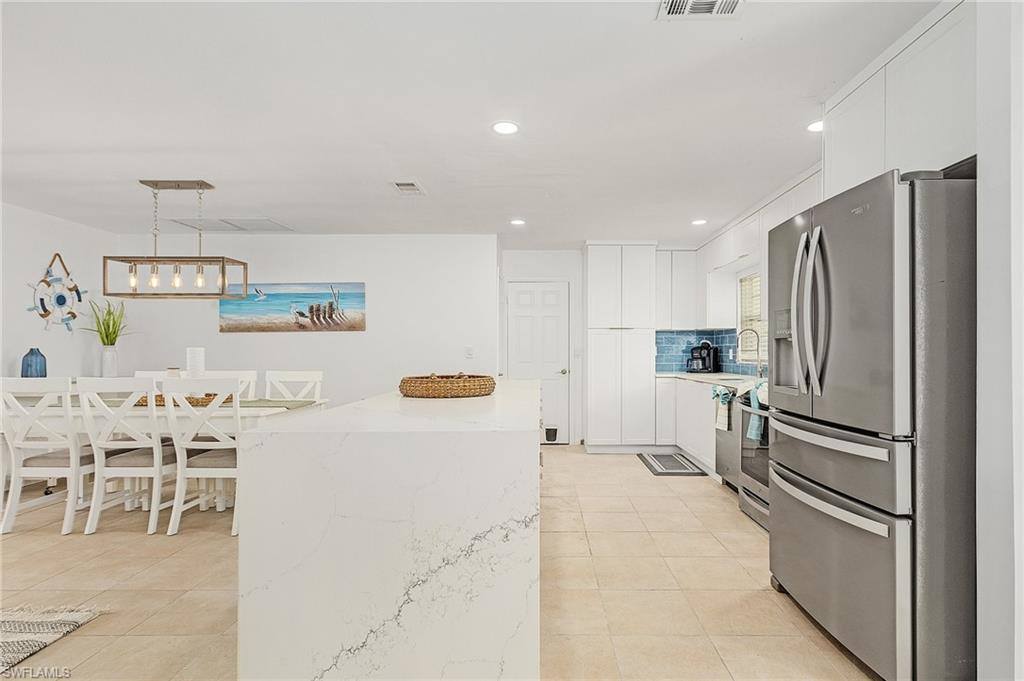 5314 Cobalt Ct, Cape Coral, FL 33904