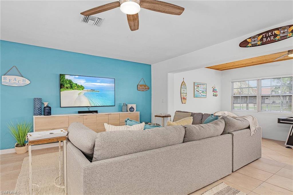 5314 Cobalt Ct, Cape Coral, FL 33904