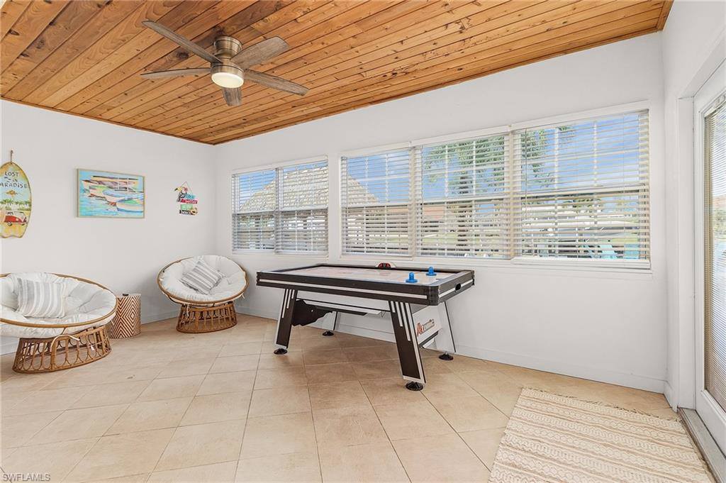 5314 Cobalt Ct, Cape Coral, FL 33904