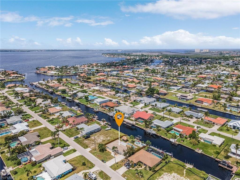 5314 Cobalt Ct, Cape Coral, FL 33904