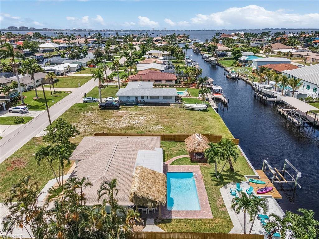 5314 Cobalt Ct, Cape Coral, FL 33904