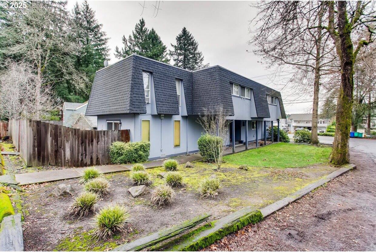 8102 SW 31ST Ave, Portland, OR 97219