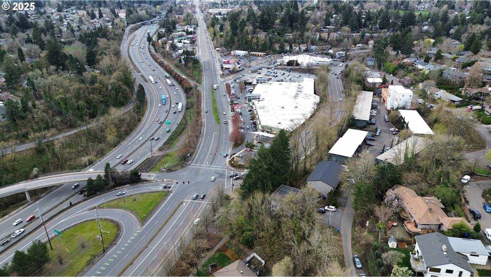 940 SW Caldew Dr, Portland, OR 97219