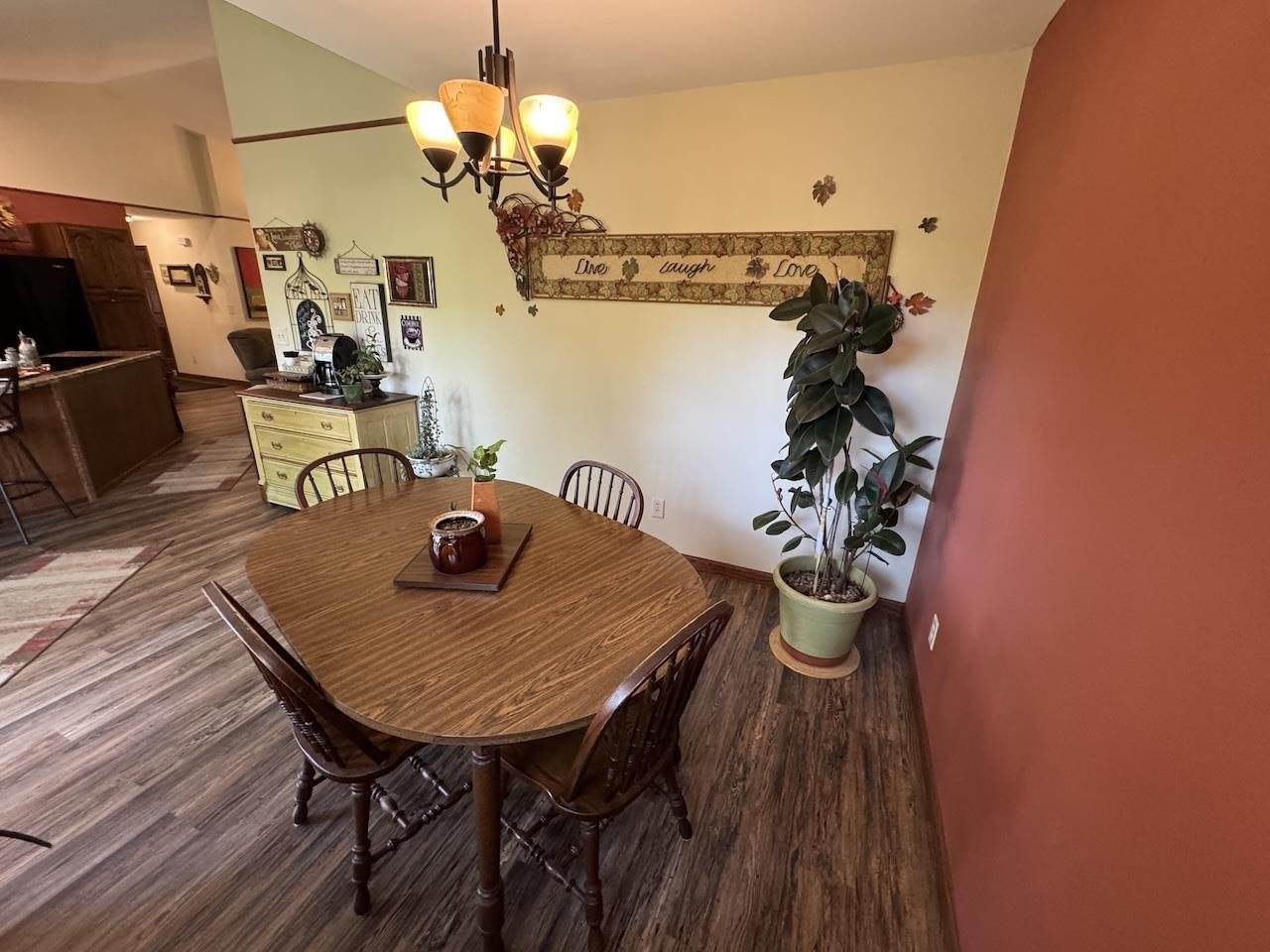 212382 Deer Path Lane, Hatley, WI 54440